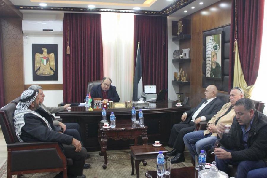 المحافظ رمضان يستقبل وفداً من عشيرة آل جرار